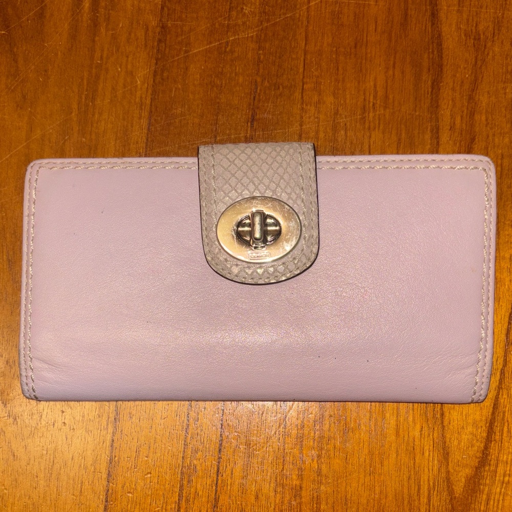 Women's Lavender Leather Wallet